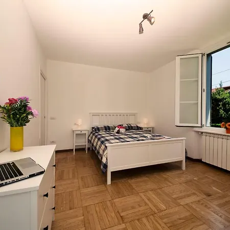 Διαμέρισμα Sleeps 4