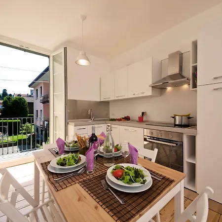 Sleeps 4 *