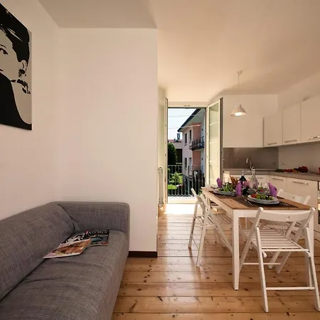 Διαμέρισμα Sleeps 4